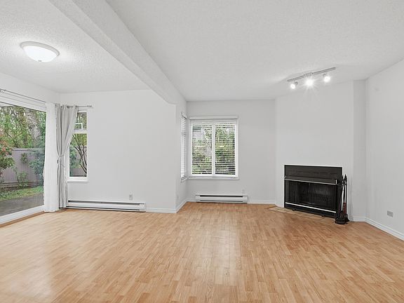 5th image of 3407 Lynmoor Pl