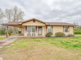 705 S Walnut St, Seneca, SC 29678