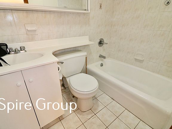 4th image of 59 W 73rd St #A