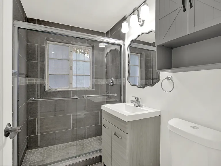 330 Madeira Ave #3 — Photo 10