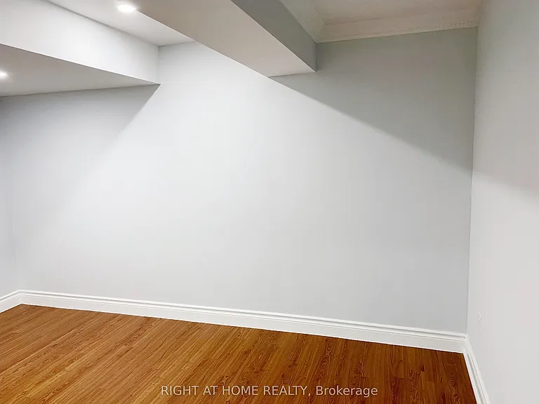 3631 Molly Ave — Photo 5