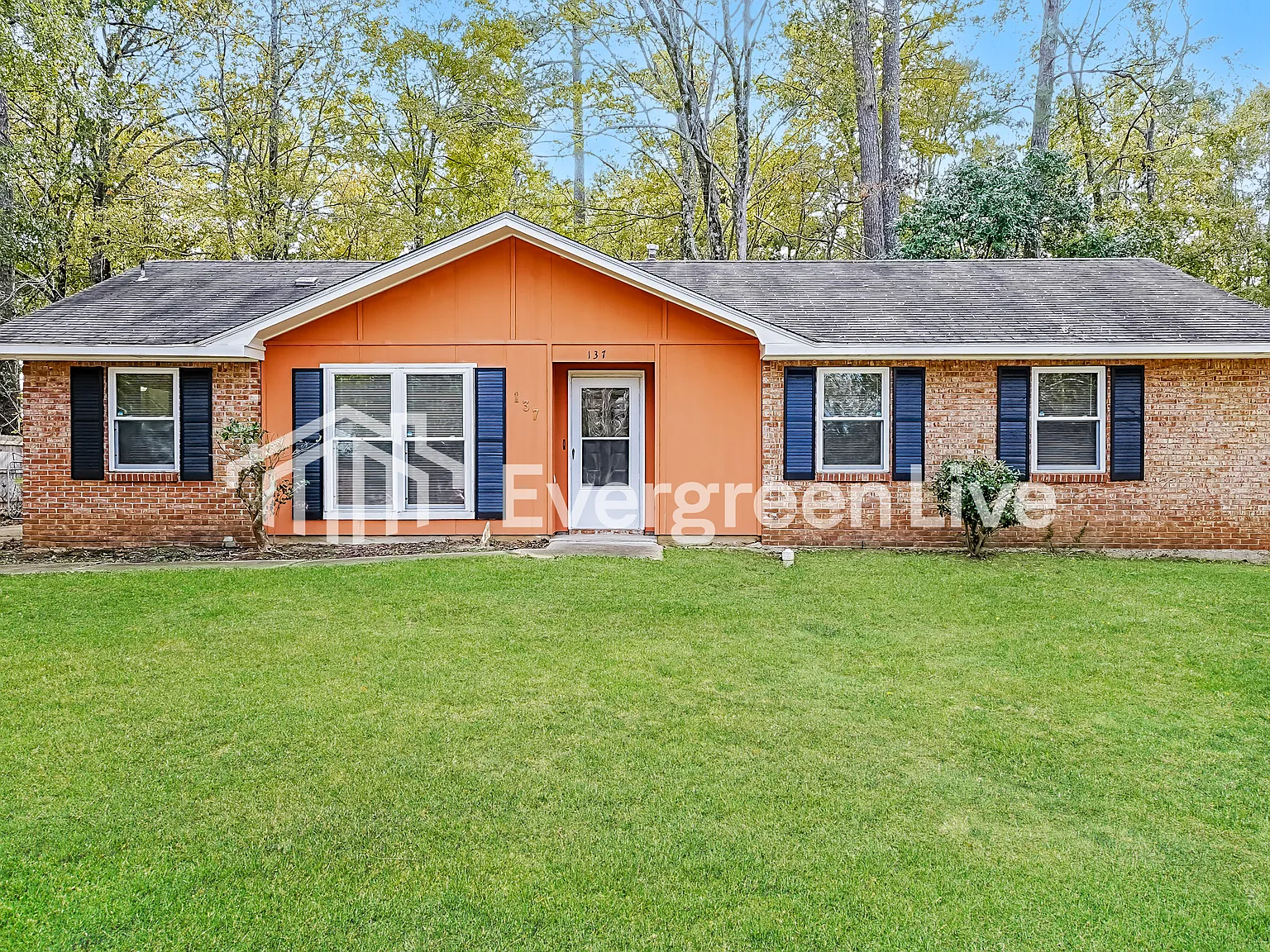 3 bed, 2.0 bath, 1335 sqft, $1,545 — Photo 1