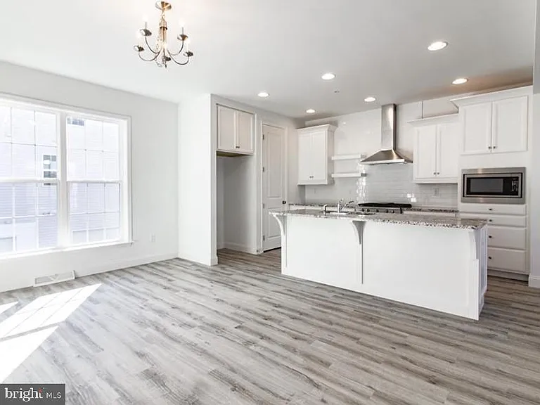 3251 Mateer Ln — Photo 14