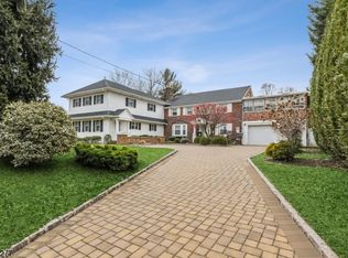 249 New Providence Rd, Mountainside, NJ 07092