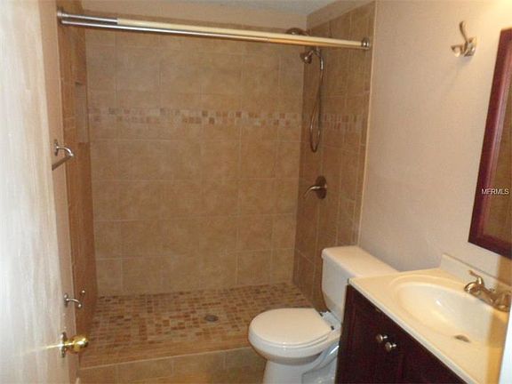 3rd image of 14684 Pine Glen Cir