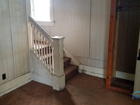 3rd image of 158 Toussaint St