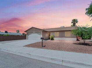 2697 Johannson Ln, Las Vegas, NV 89115