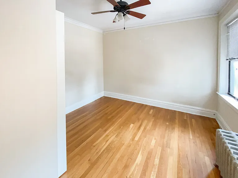4715 1/2 N Leavitt St #2 — Photo 3