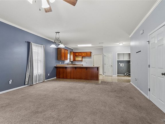 2nd image of 2049 Inverness Pkwy
