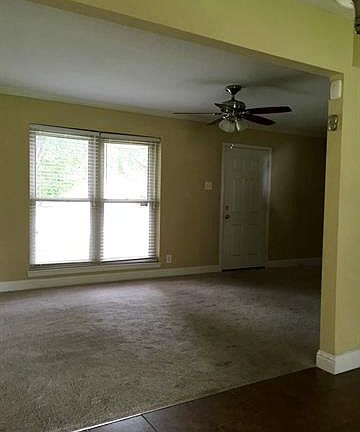 5th image of 3124 Emily Dr
