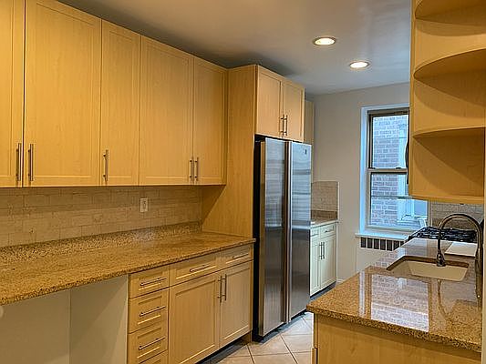 1st image of 330 E 63rd St APT 7J