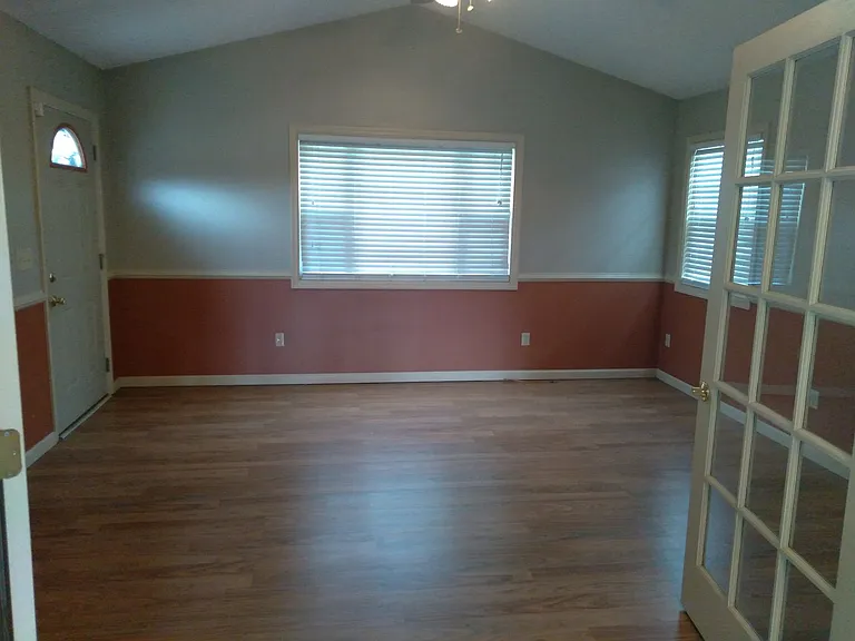307 Kyle Dr — Photo 6