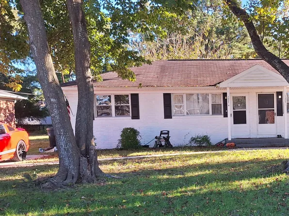 1327 Credle Rd #A, Virginia Beach, VA 23454