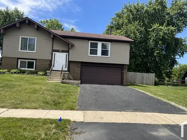 148 Farm Gate Ln, Bolingbrook, IL 60440