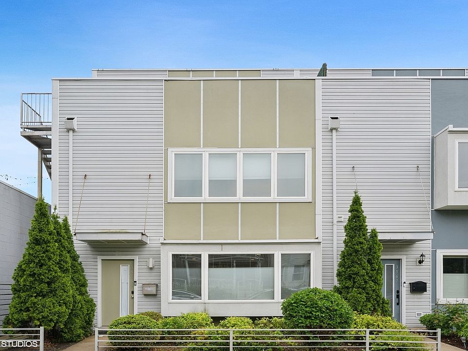 1st image of 3565 W Wabansia Ave