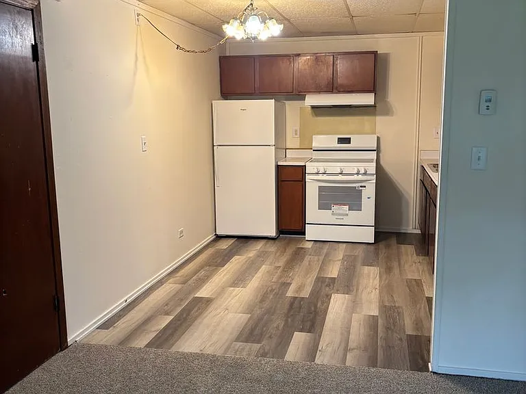 960 Mary Ln — Photo 10