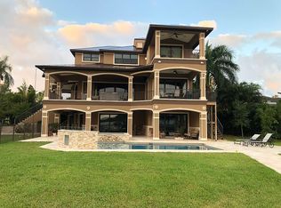 114 Peterson Ln, Palm Harbor, FL 34683