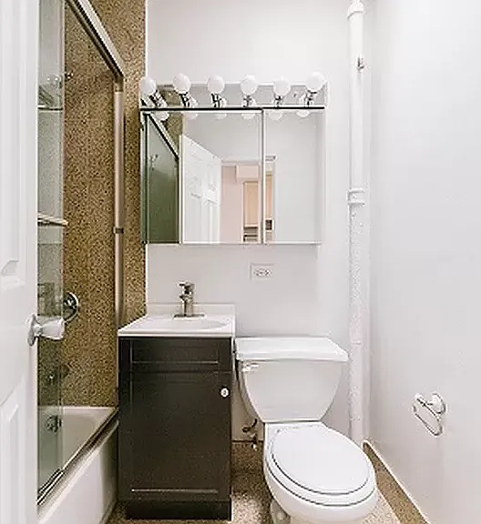 235 W 14th St #D4 — Photo 8