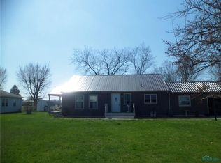 504 N Harrison St, Sherwood, OH 43556
