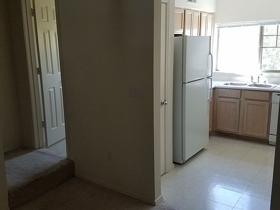 2nd image of 68 Loma Vista Dr
