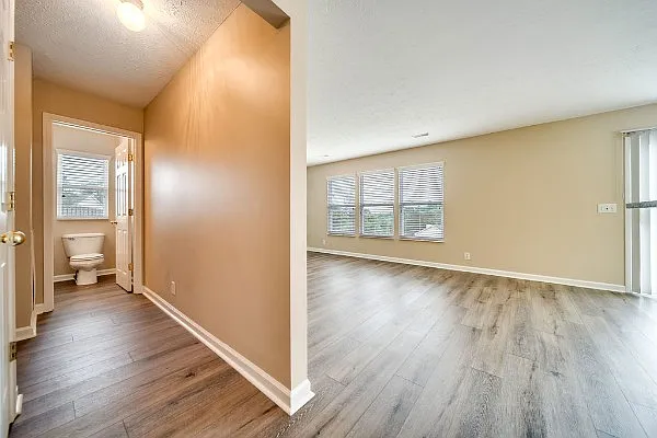 102 Wagon Ct — Photo 10