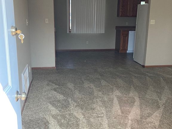Living room/ dinning area