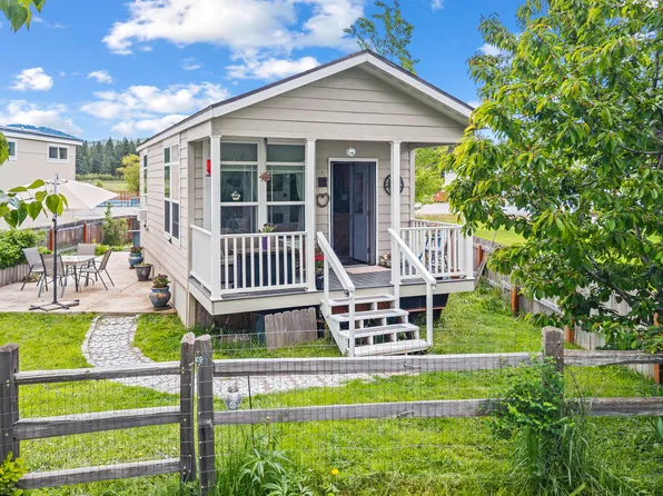 287 Guinevere Dr, Usk, WA 99180