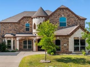 118 Red Pine Dr, Red Oak, TX 75154