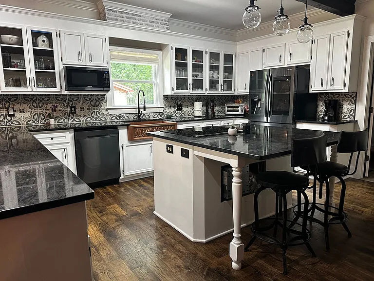 105 Bear Creek Ct — Photo 16