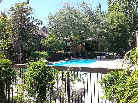 2nd image of 605 Woodside Sier Unit 2