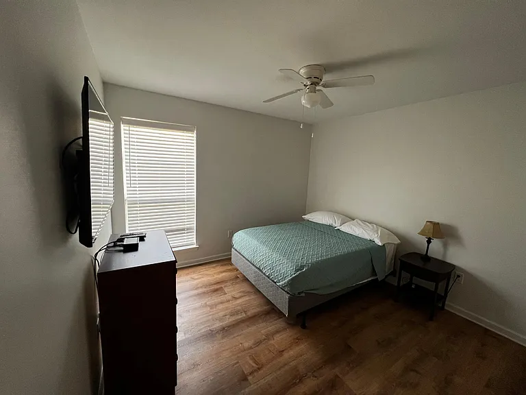 5282 Faulkner Dr — Photo 16