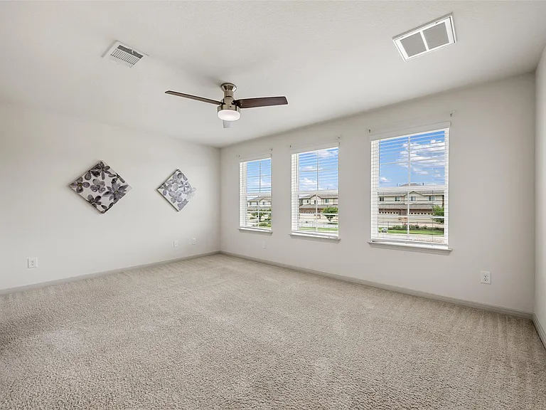 1116 La Conterra Blvd — Photo 27