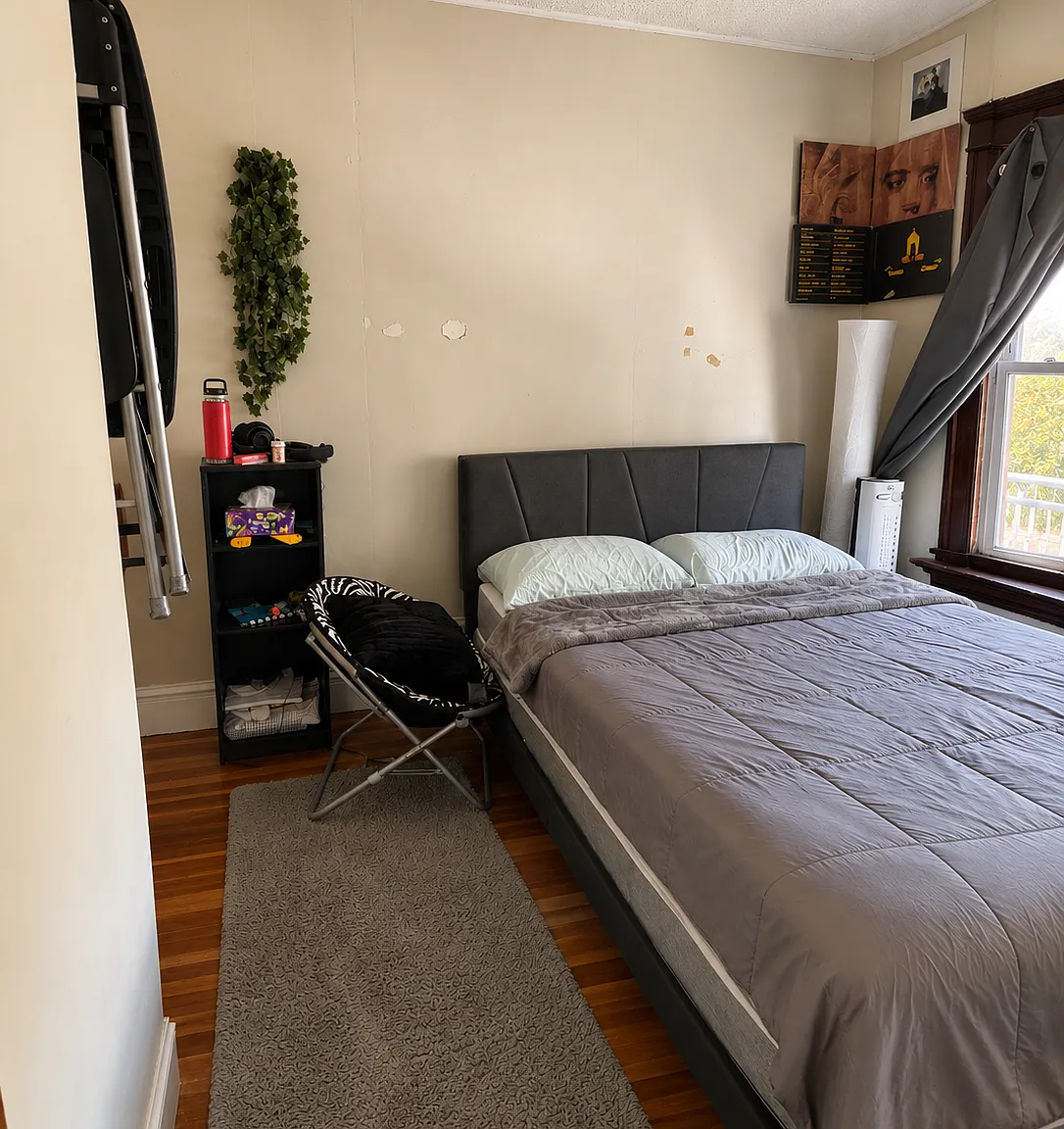 3 bed, 1000 sqft, $975 — Photo 2