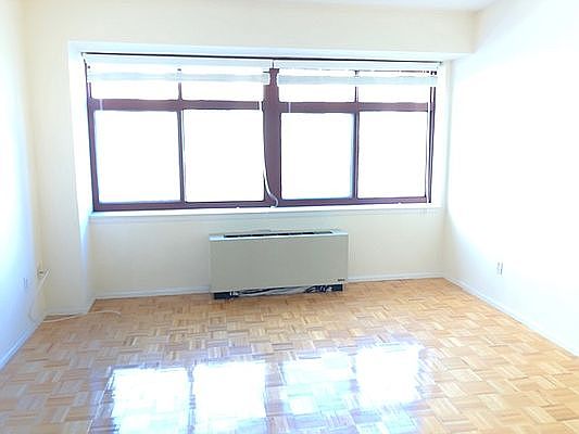 2nd image of 474 48th Ave #3W