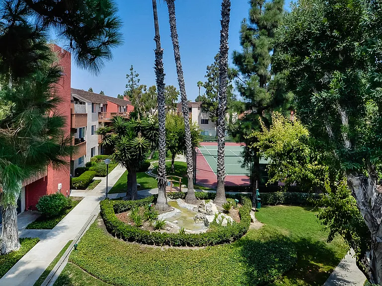 Springdale Villa — Photo 12