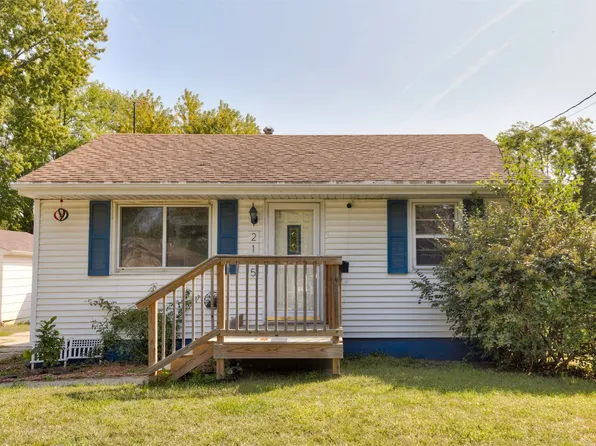 2105 E 23rd St, Des Moines, IA 50317