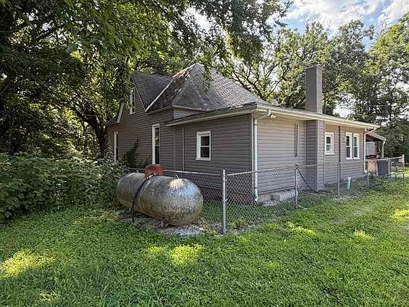 5th image of 5377 S Robinson Pl