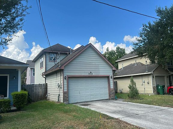 3rd image of 7433 Emma Lou St