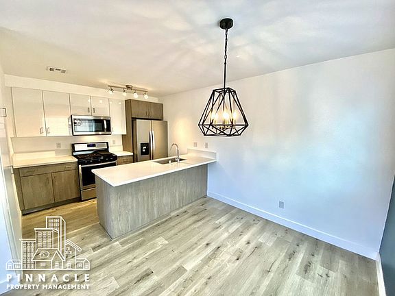 3rd image of 750 N Inglewood Ave APT 2