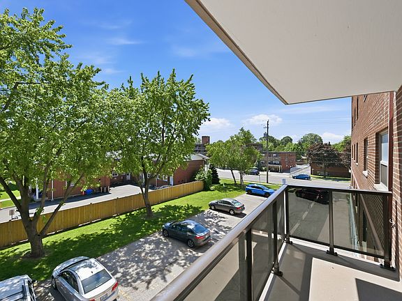 3rd image of 1205 Fennell Ave E #1508416