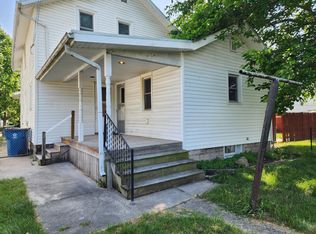 1122 W 7th St #3, Mishawaka, IN 46544