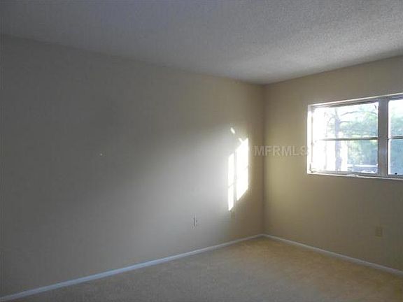 5th image of 2592 Clubhouse Cir Unit 204