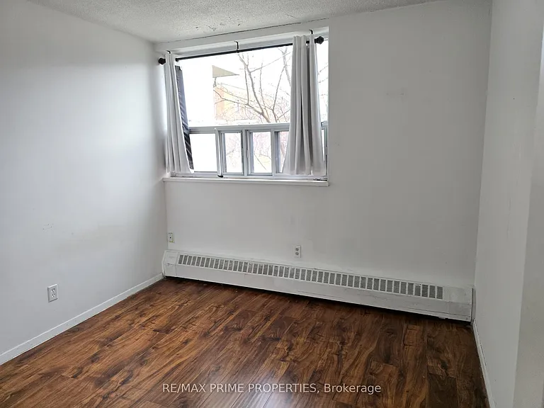 10 Sunrise Ave #214 — Photo 6