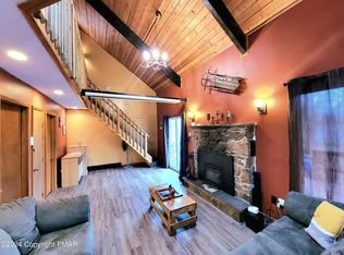 3355 Woodland Dr, Tobyhanna, PA