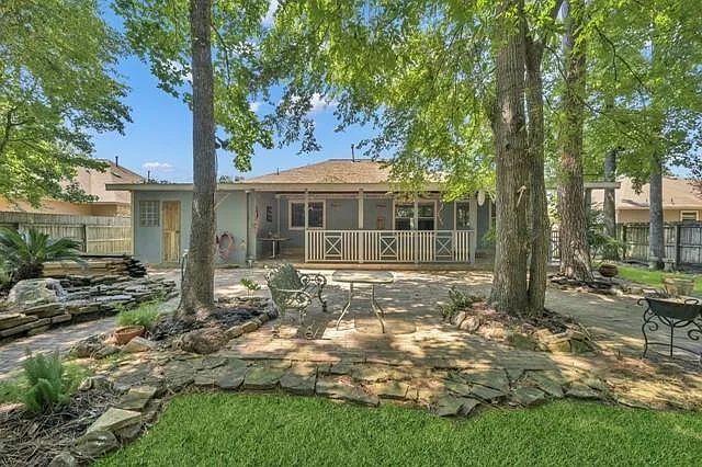 6715 Dillon Dr — Photo 30
