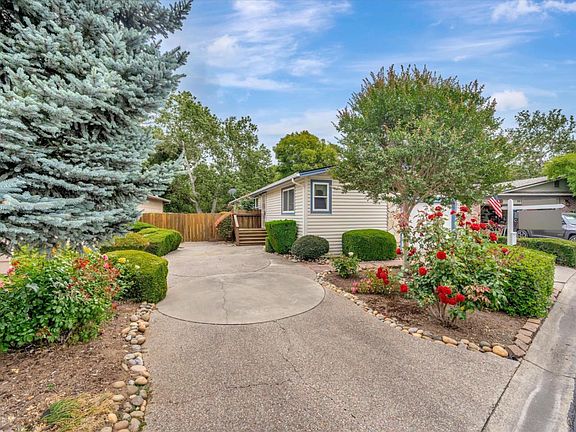 4th image of 218 Leisure Dr #218