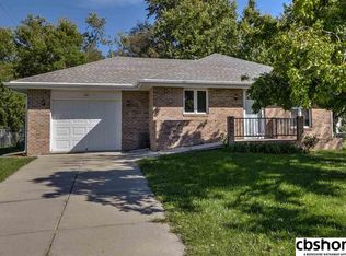 801 NE Valley View St, Valley, NE 68064