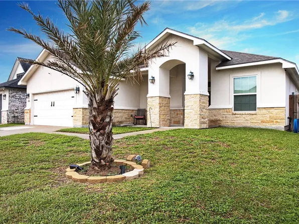 105 John Russell Dr, Portland, TX 78374