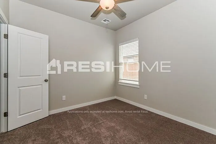 14312 Peach Tree Dr — Photo 11