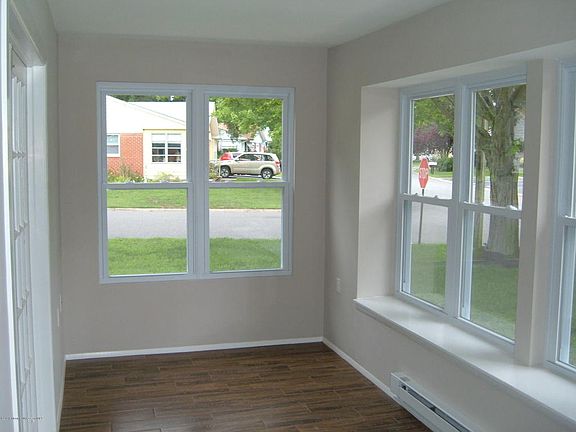 3rd image of 8B Monticello Dr